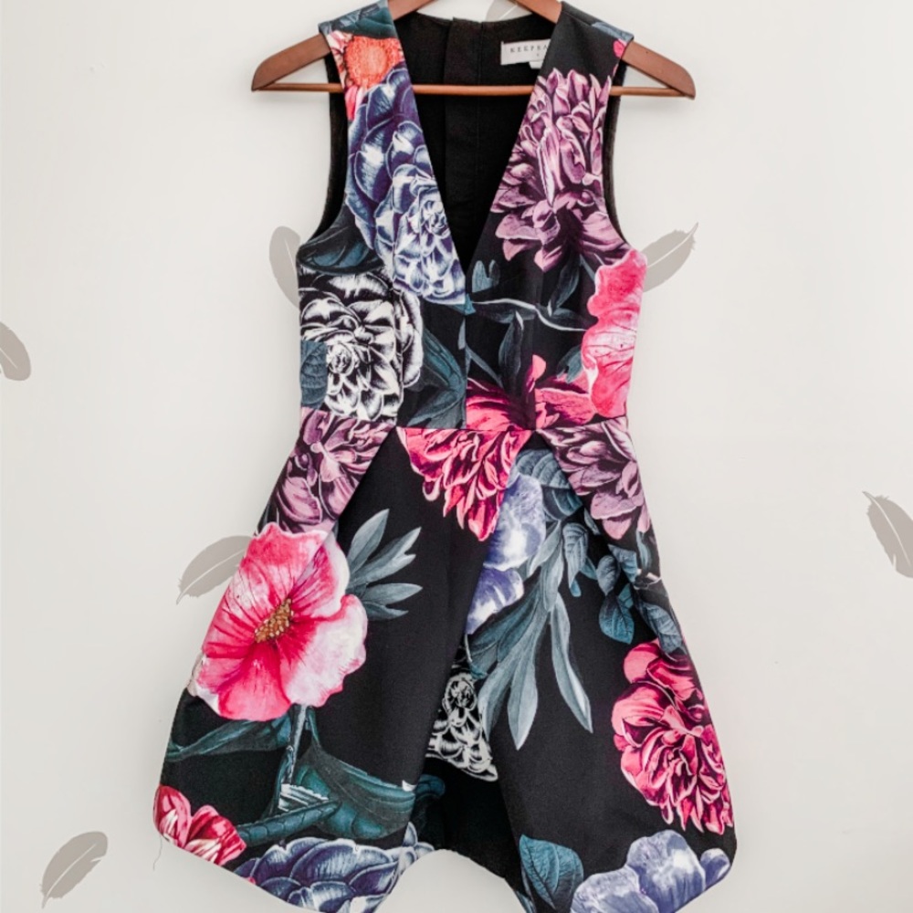 KEEPSAKE gone girl dress